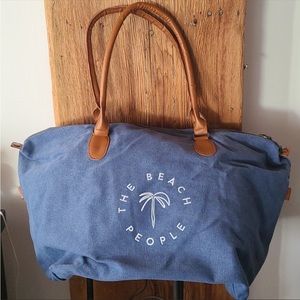 Beachly- The Gold Coast Weekender by The Beach tote people